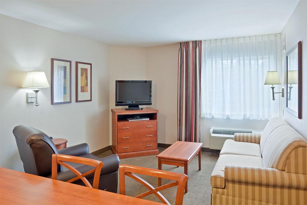 Candlewood Suites Oak Harbor By Ihg Ruang foto