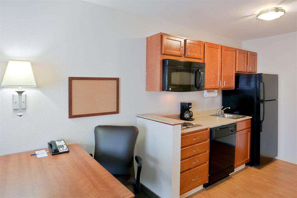 Candlewood Suites Oak Harbor By Ihg Ruang foto